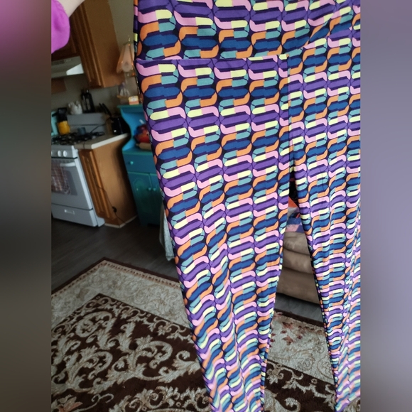 Hot! 90's Mike& Ike lularoe leggings TC - Picture 8 of 14